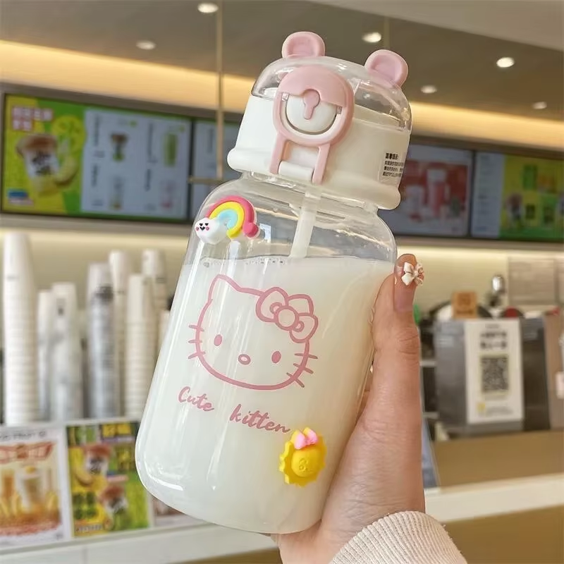 Kawaii Sanrio Bottle